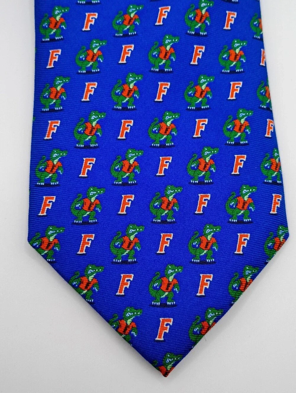 Vineyard Vines Custom UF Gators 100% Silk Tie Blue Orange Logo – Made in USA NWT